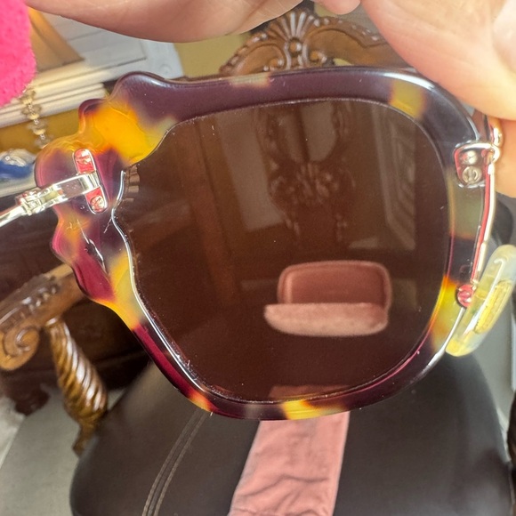 MiuMiu Cat Eye Sunnines - Picture 13 of 16